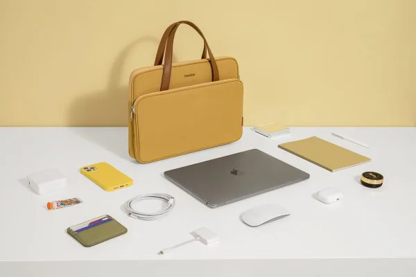 TÚI XÁCH TOMTOC (USA) BRIEFCASE PREMIUM FOR MACBOOK/ULTRABOOK 13”/14” (H21-C01) Màu Xanh