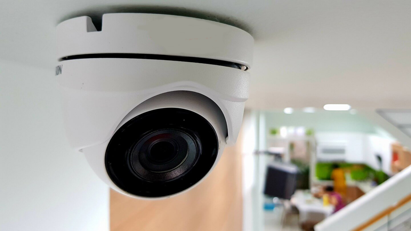 <a href='https://fptcamera.com.vn/tron-bo-camera-an-ninh' target='_blank'>Lắp đặt camera</a> an ninh hiên nhà