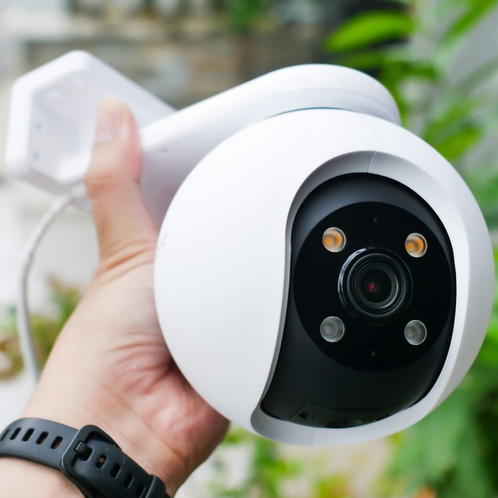 Trọn bộ Camera H8Pro 3K Siêu Nét - Âm thanh 2 Chiều - Công nghệ AI tiên tiến.
