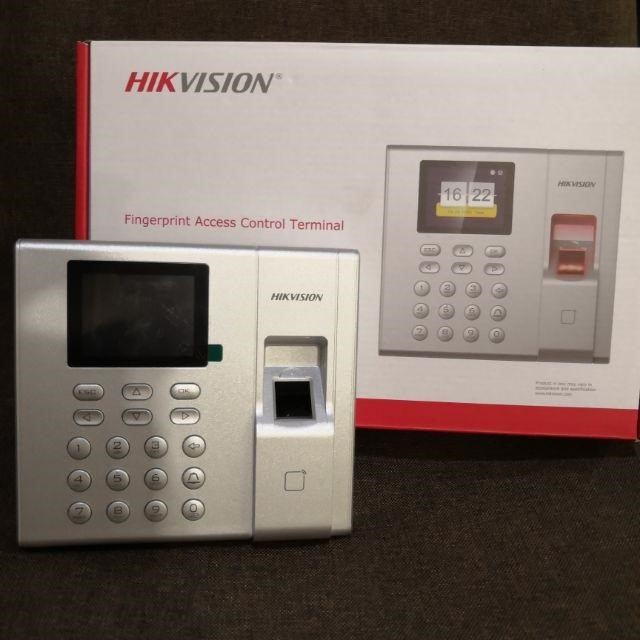 Máy chấm công vân tay Hikvision DS-K1A8503F