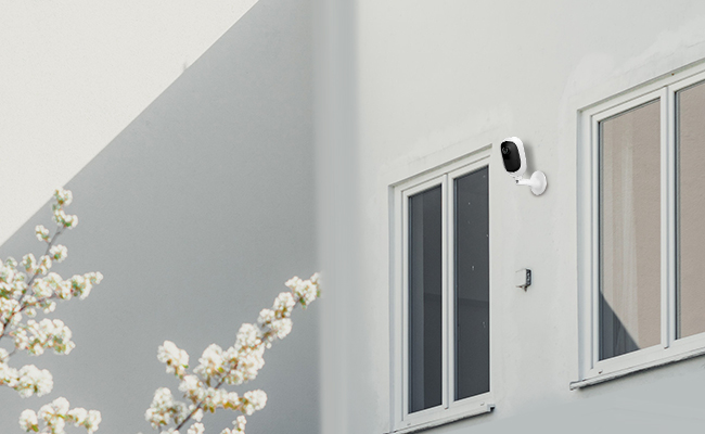 Gắn camera giám sát cửa sổ 
