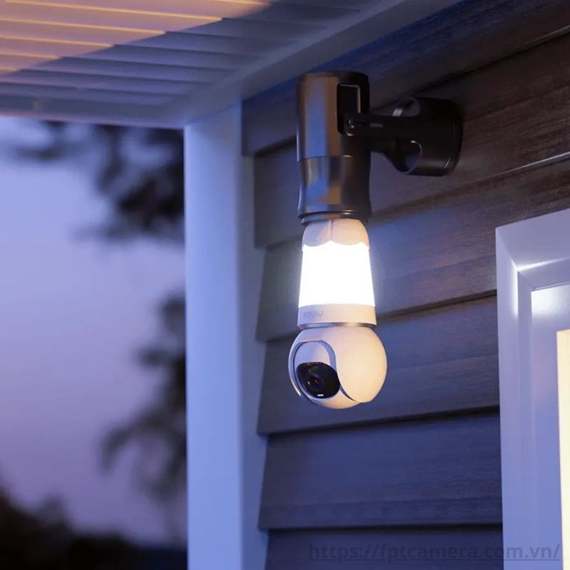 Trọn bộ Camera Wifi bóng đèn iMOU Bulb Cam | Hình Ảnh 3K FHD | Tầm Nhìn Có Màu Ban Đêm| Quay Quét Tự Động
