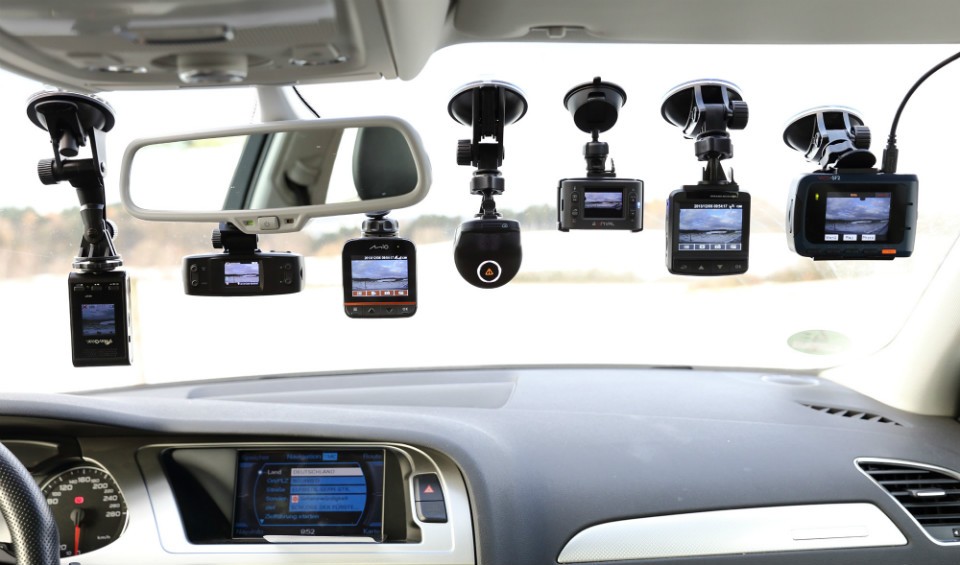 lắp đặt dash cam